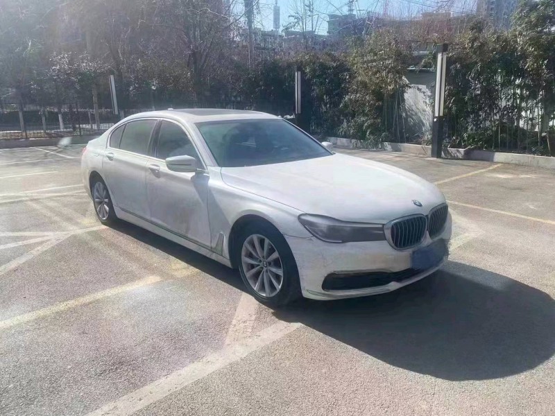 北京17年宝马7系4