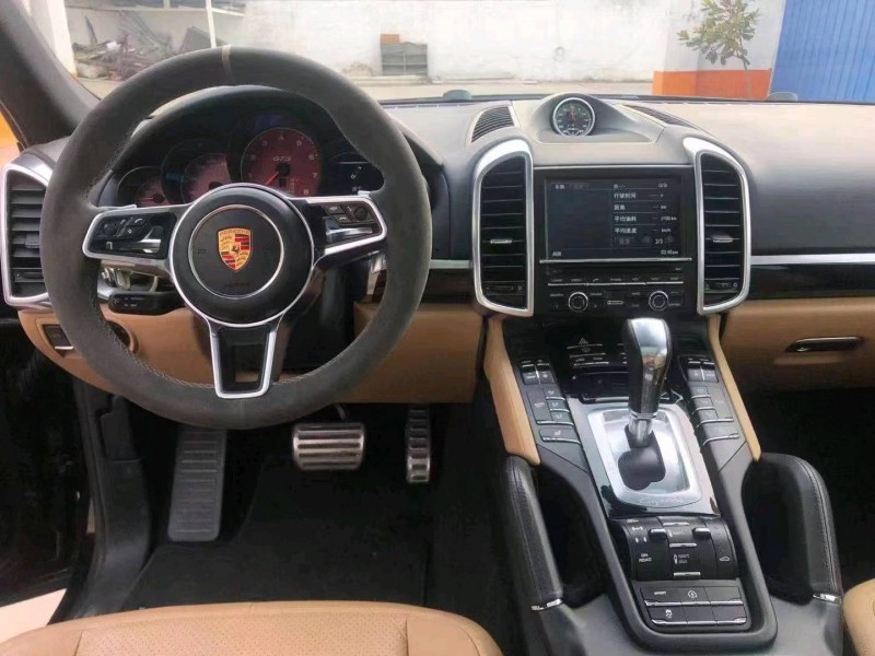 北京15年保时捷卡宴7