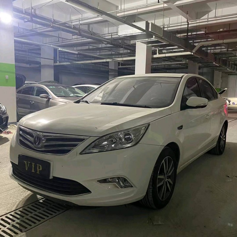 北京15年長安汽車逸動4