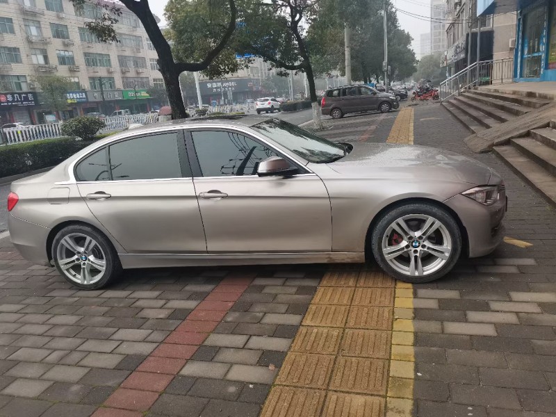 吉安14年寶馬3系4