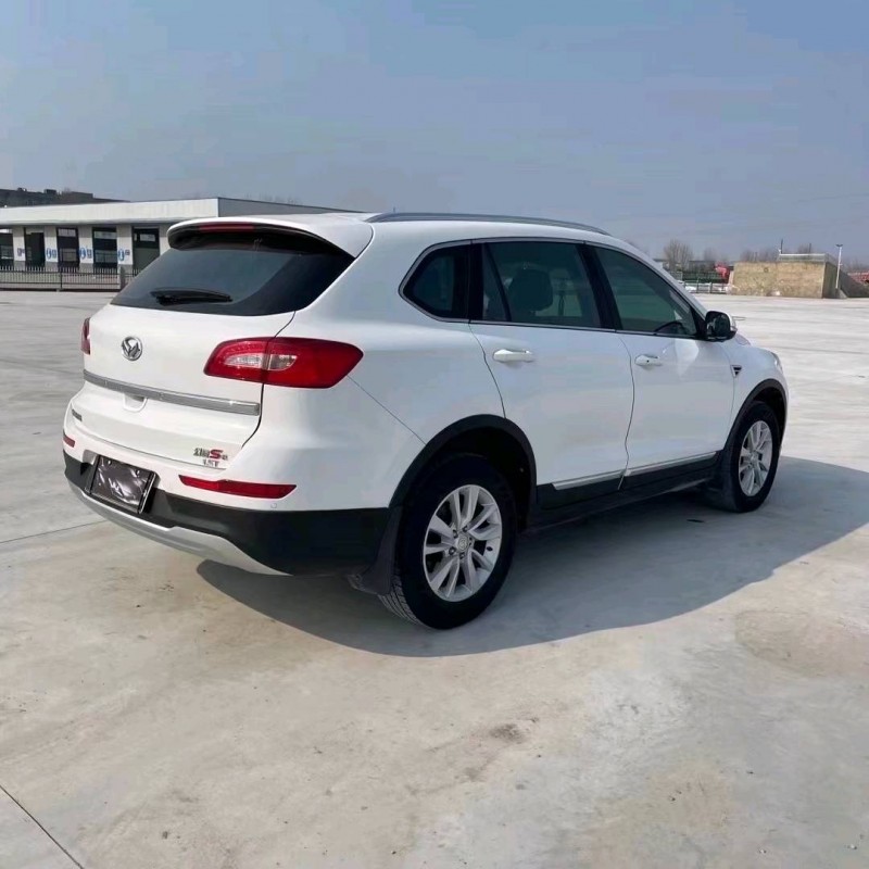 北京16年北汽幻速S61