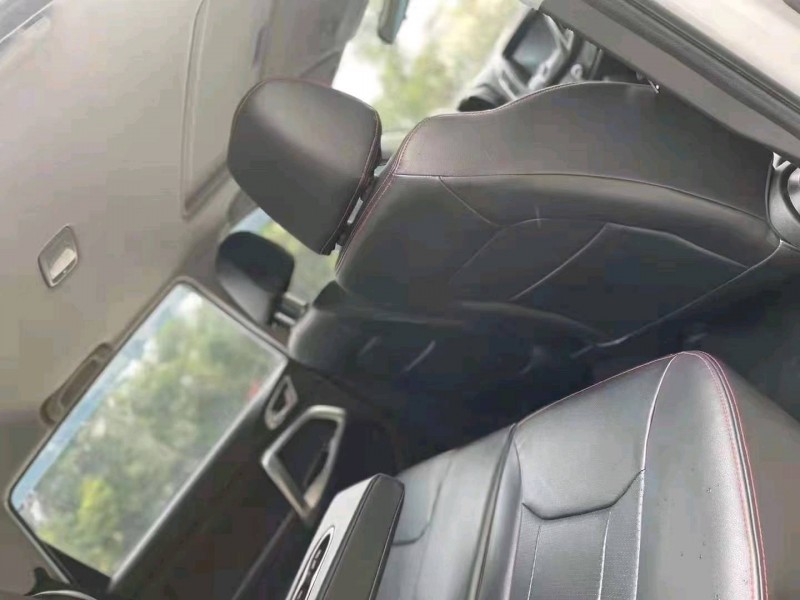 北京15年奇瑞瑞虎56