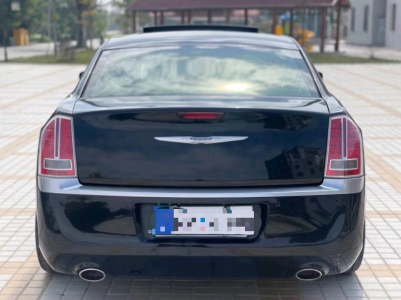 廣州14年克萊斯勒300C2