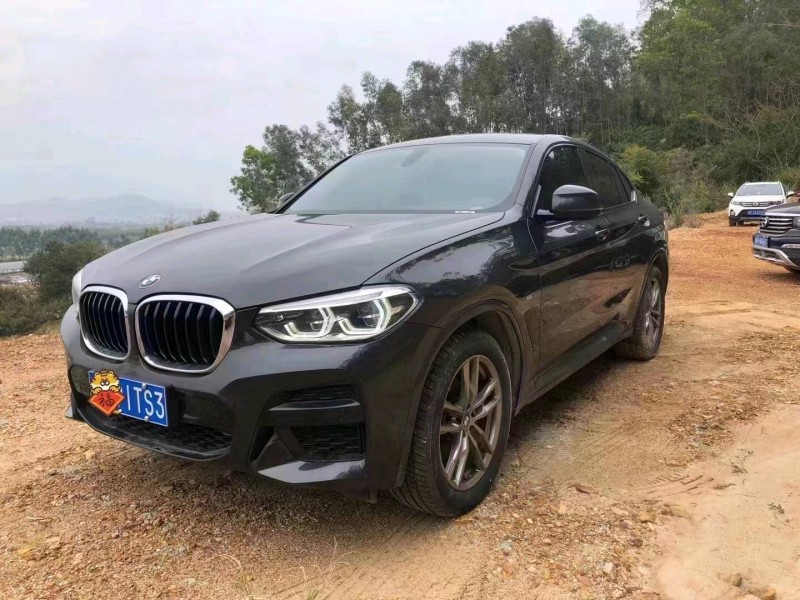 广州21年宝马X45