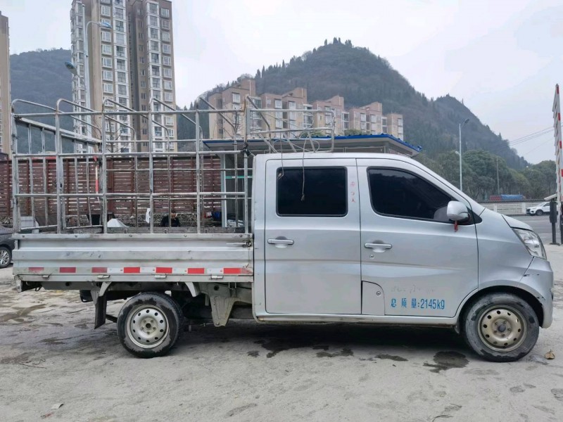 安順18年長安汽車星卡4