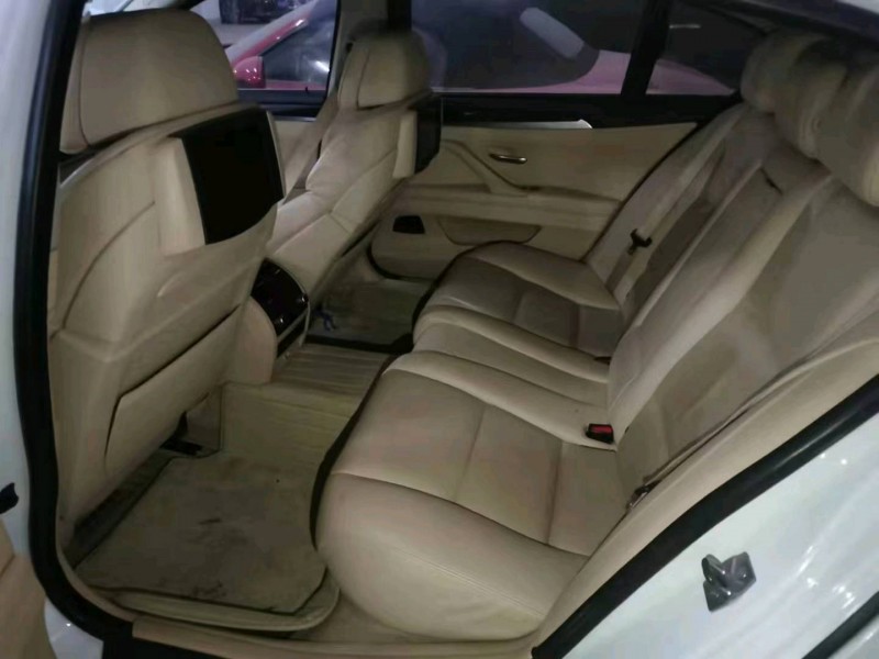 北京13年宝马5系7