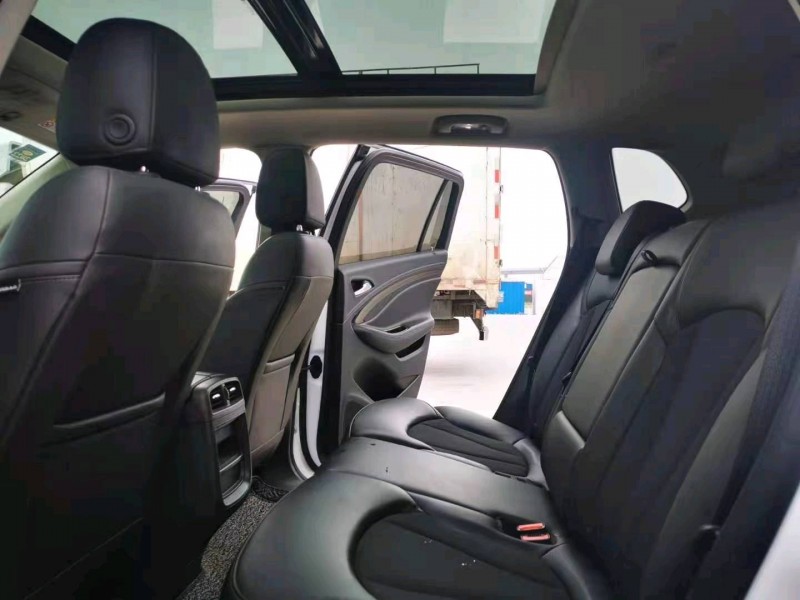 北京18年别克昂科威4