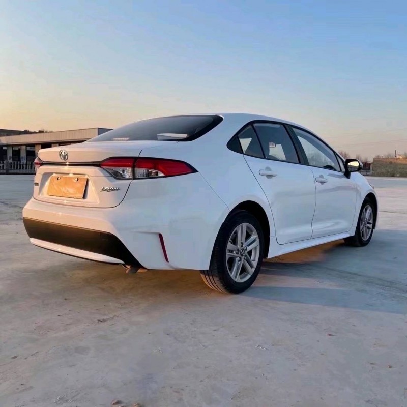 北京21年丰田雷凌8