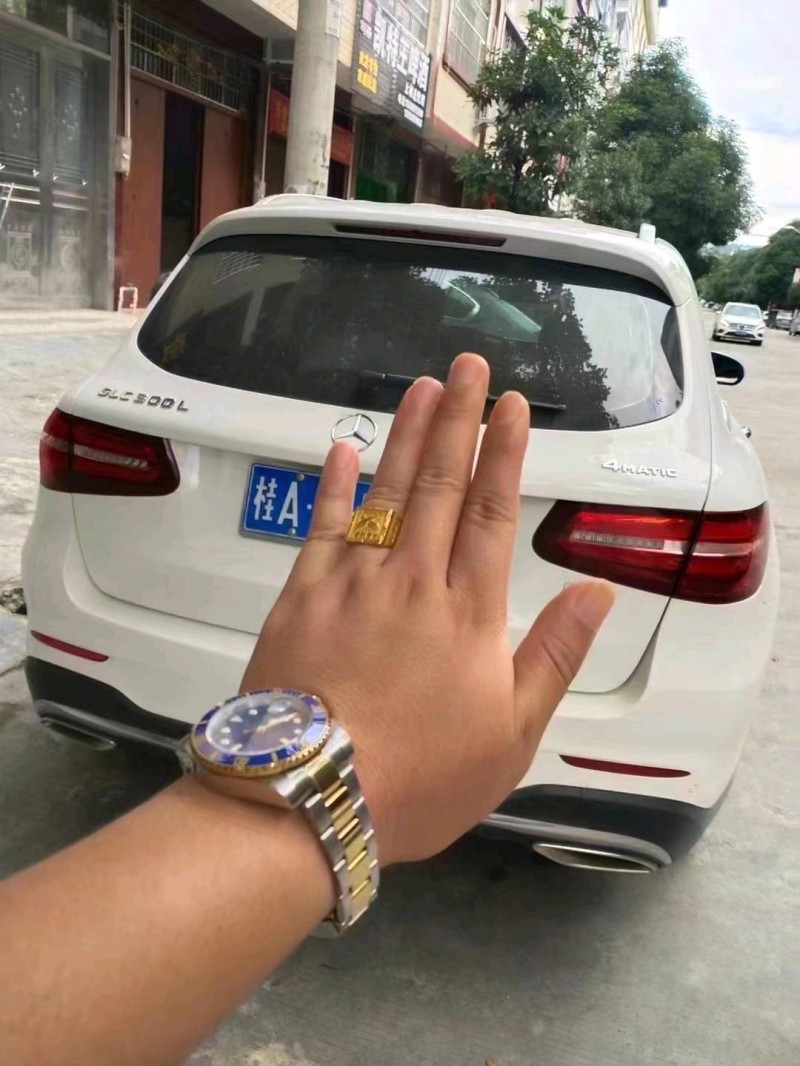 南寧18年奔馳GLC2