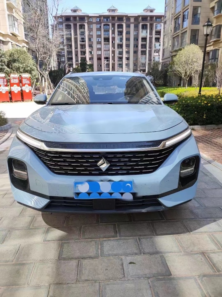 昆明22年寶駿RC56
