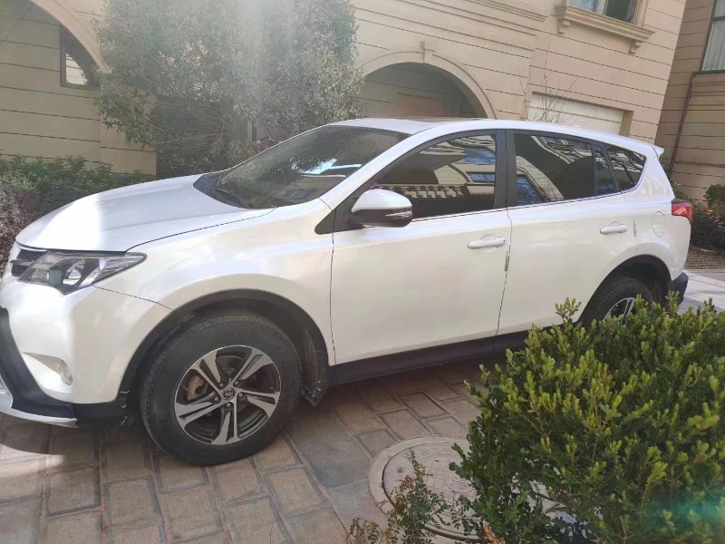 昆明15年豐田RAV4榮放2