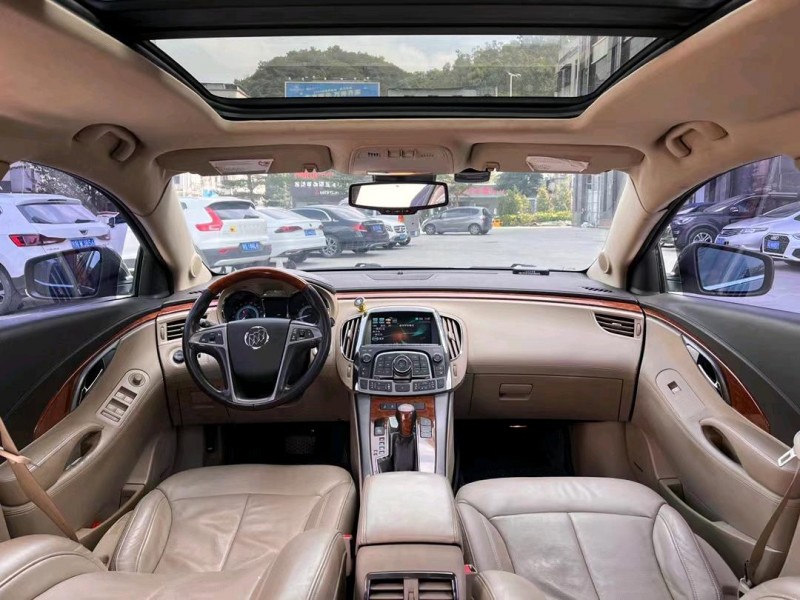 东莞12年别克君越4