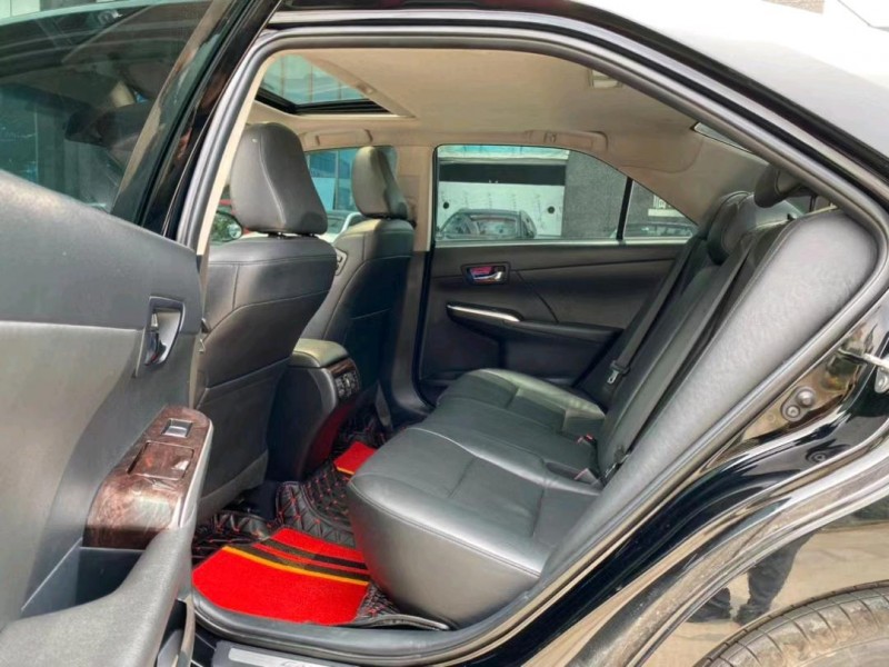 东莞16年丰田凯美瑞6