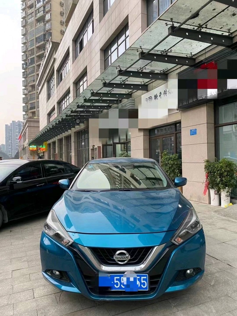 貴陽19年日產藍鳥2