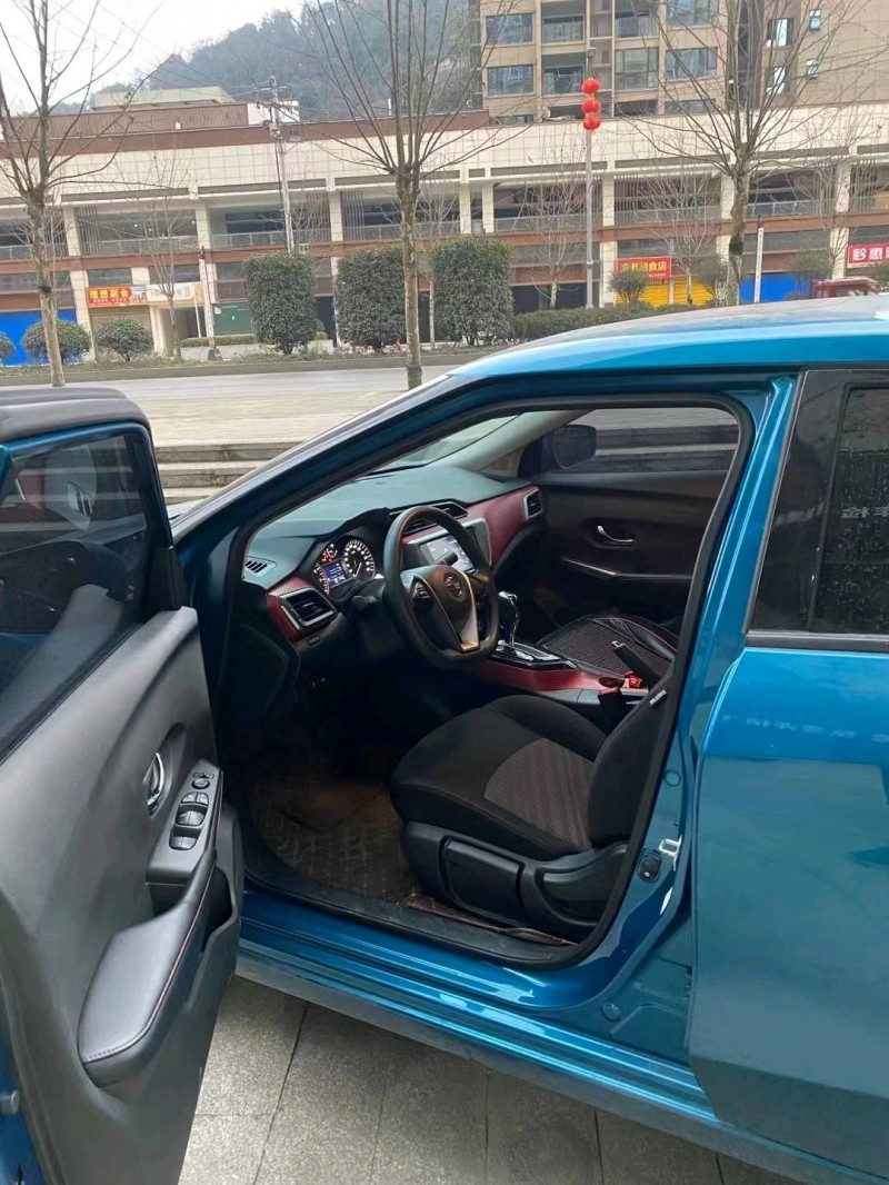 貴陽19年日產藍鳥6