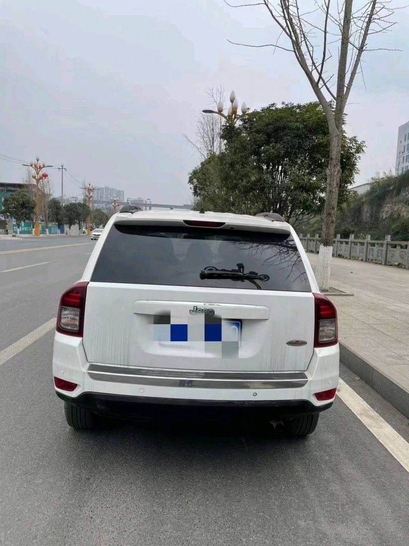 貴陽16年Jeep指南者2