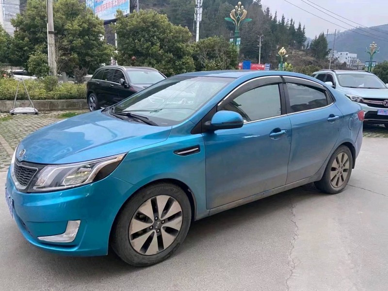 貴陽12年起亞K22