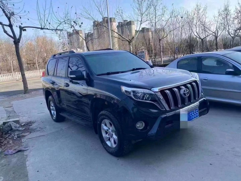 北京11年丰田普拉多2