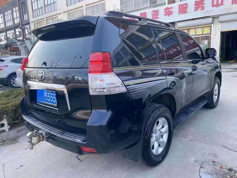 北京11年丰田普拉多4