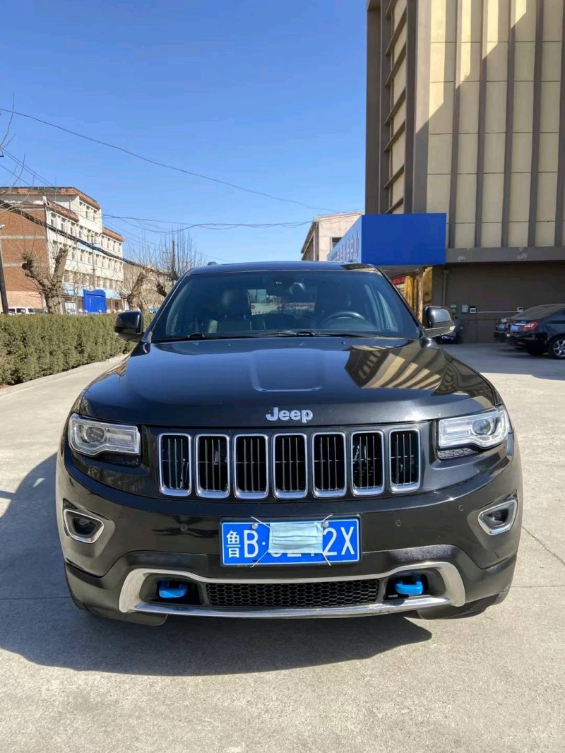 青島14年Jeep大切諾基9