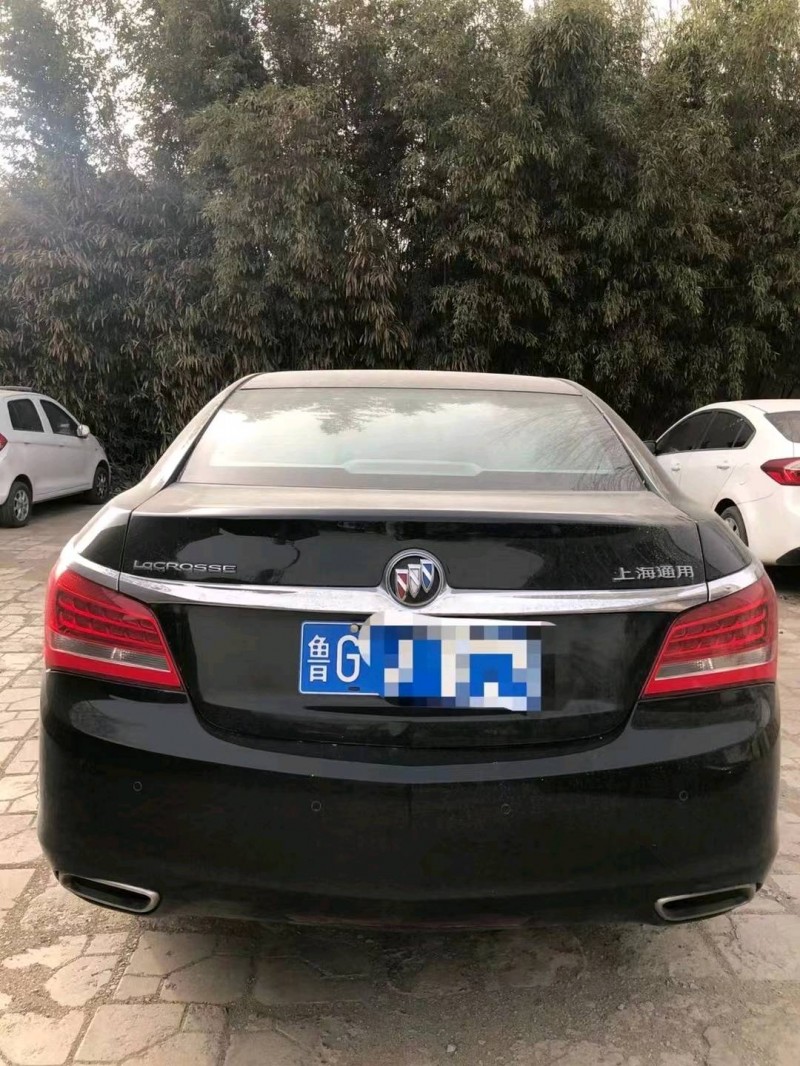 烟台15年别克君越2