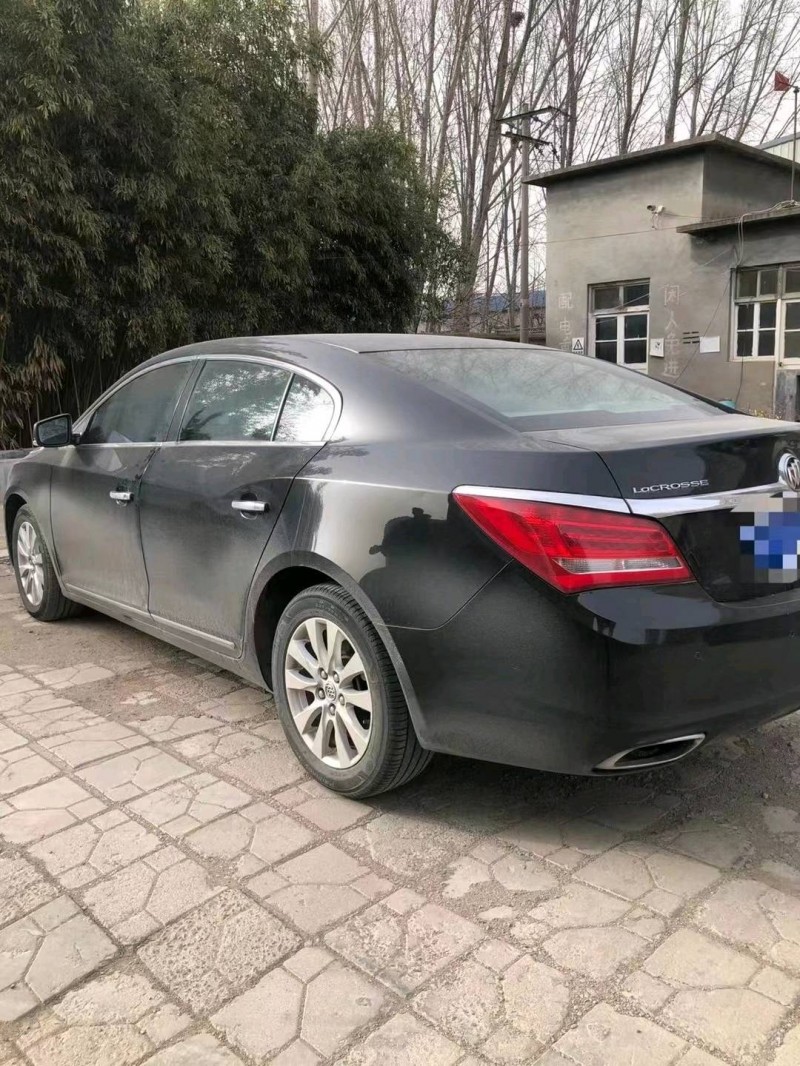 烟台15年别克君越4