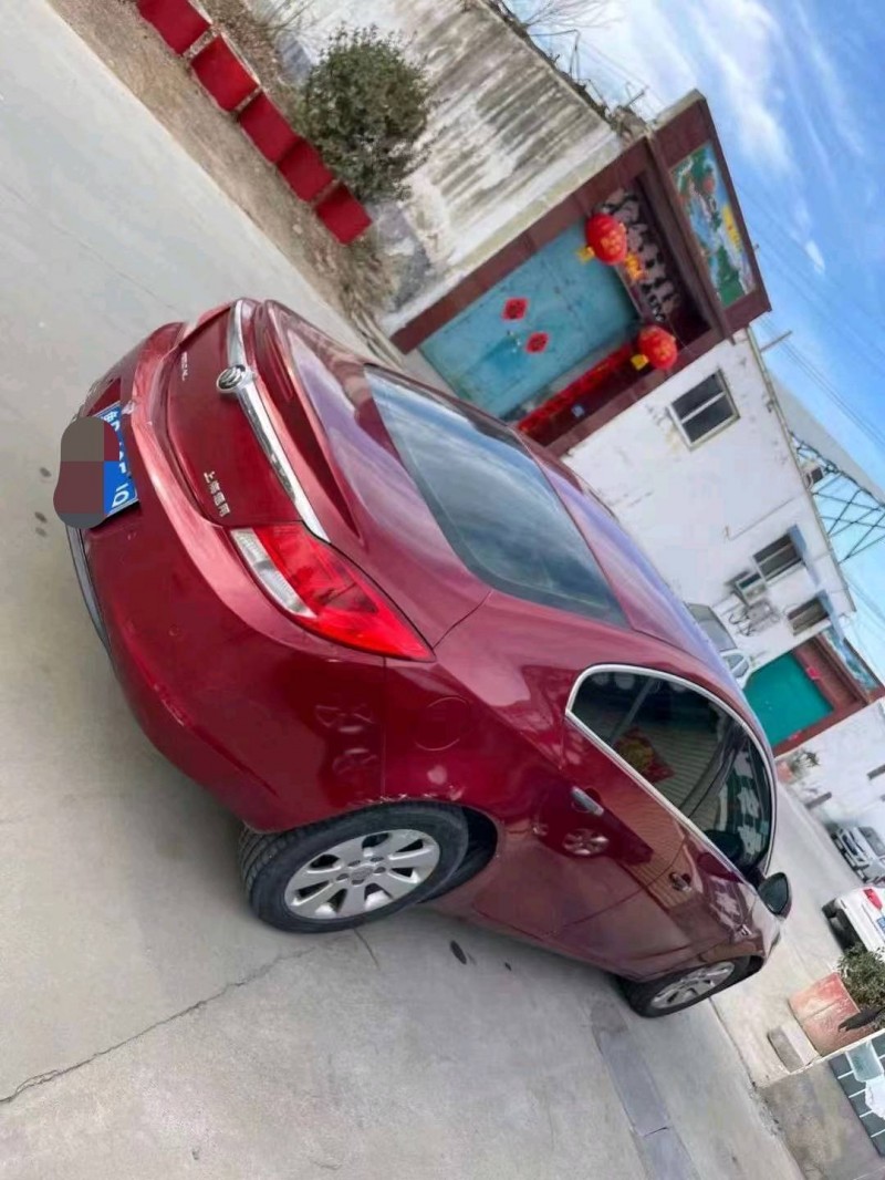 烟台10年别克君威5