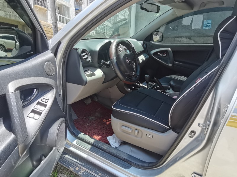 黔東南09年豐田RAV47