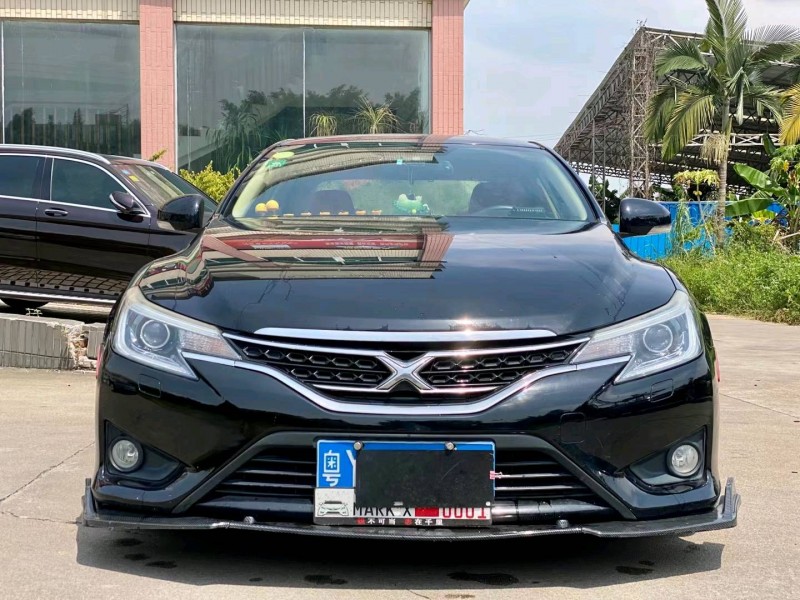 东莞14年丰田锐志1