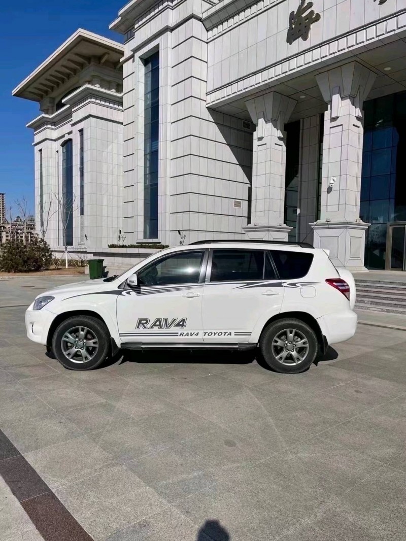 滄州13年豐田RAV43