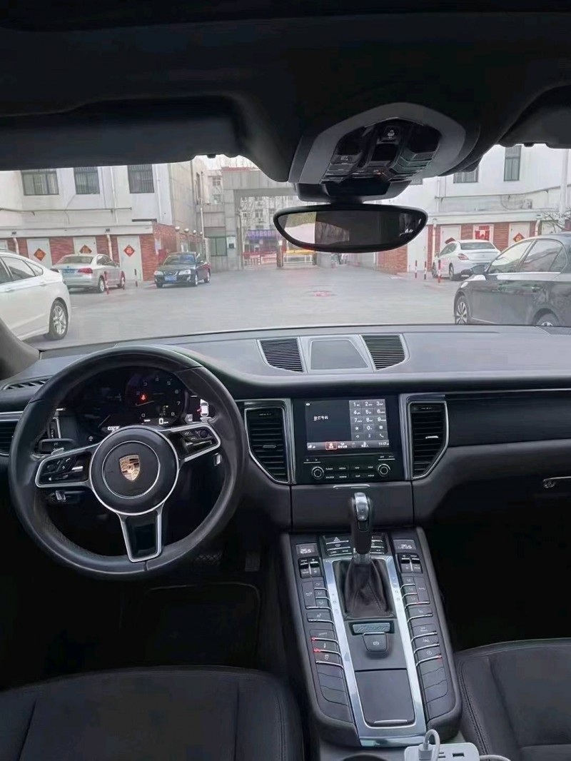 煙臺16年保時捷Macan3