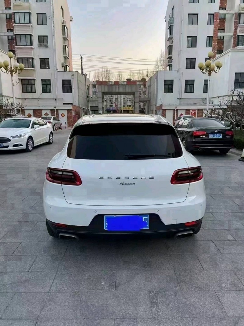 煙臺16年保時捷Macan8