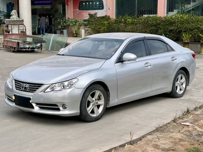 东莞13年丰田锐志2