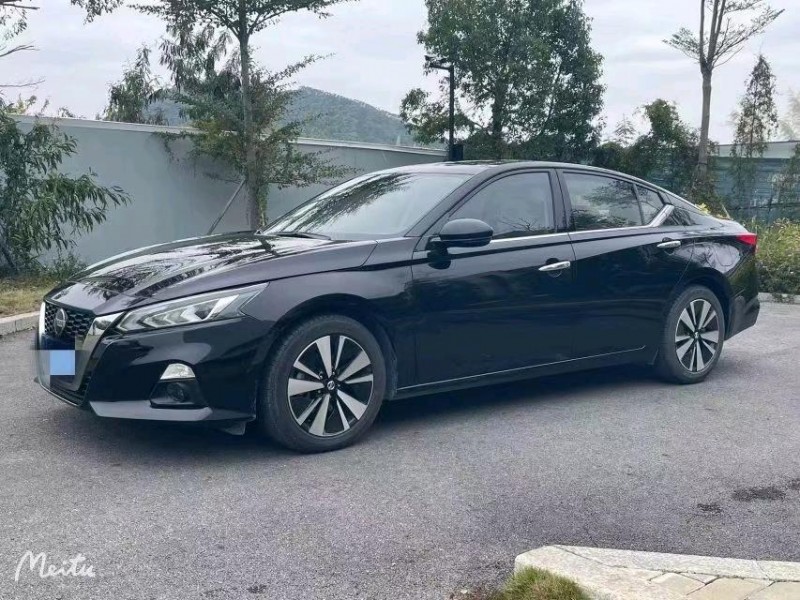 南寧20年日產天籟7