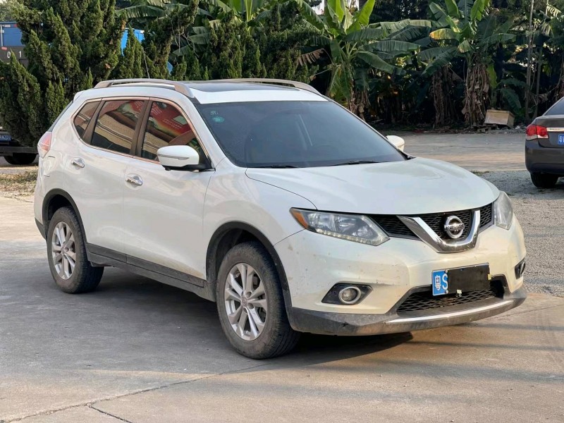 東莞17年日產奇駿2
