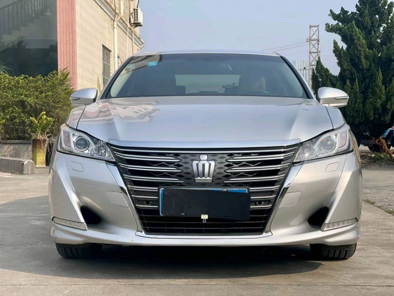 东莞16年丰田皇冠1