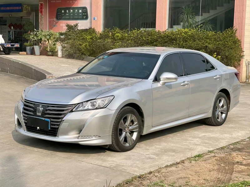东莞16年丰田皇冠2
