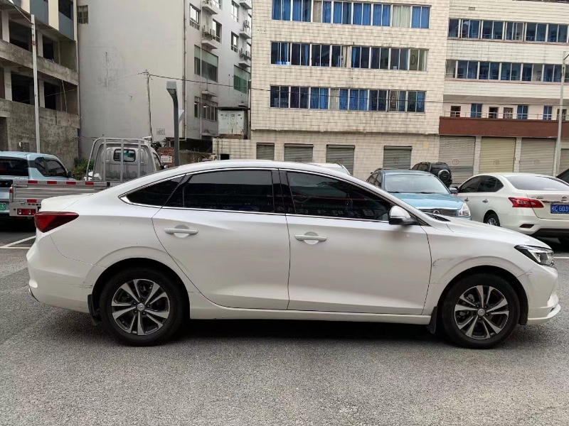 柳州21年長安汽車逸動5