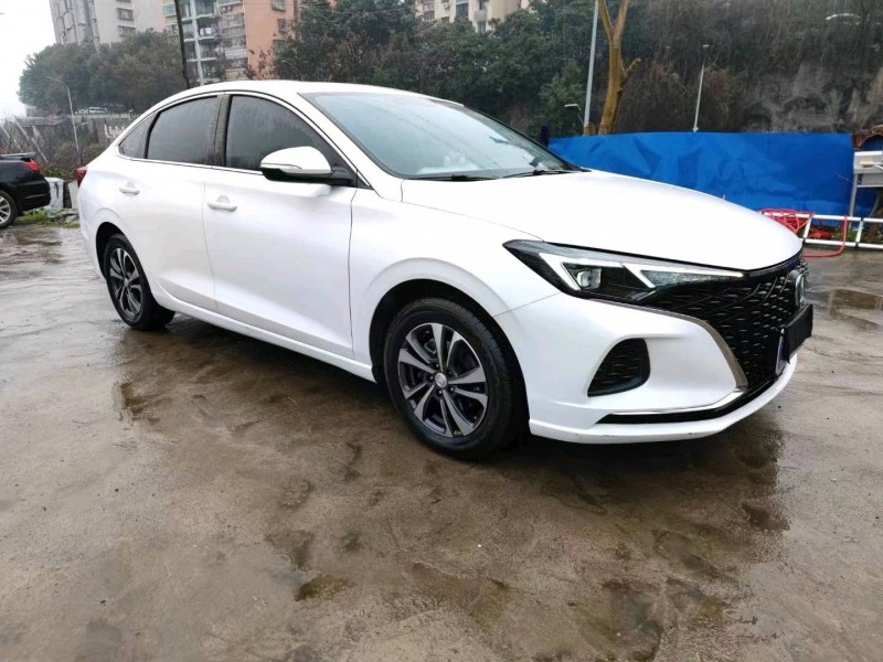貴陽21年長安汽車逸動3
