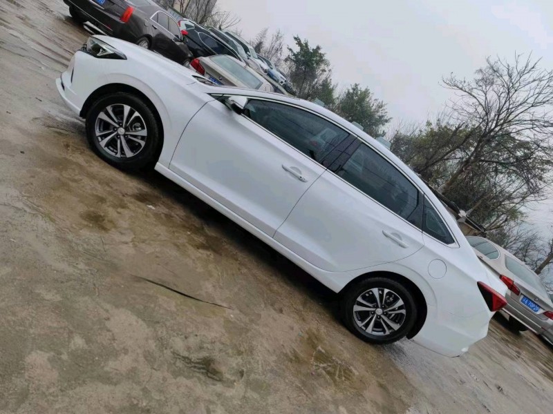 貴陽21年長安汽車逸動5