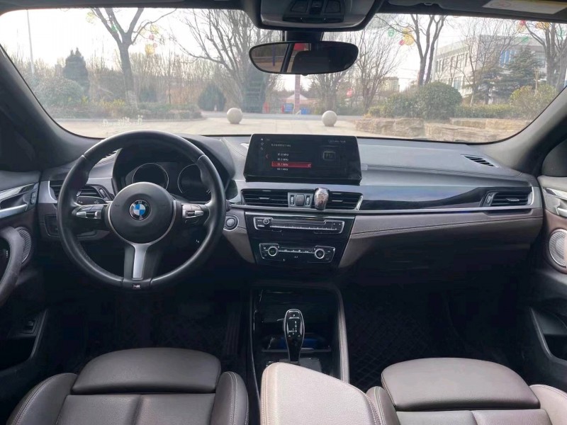 东营21年宝马X27