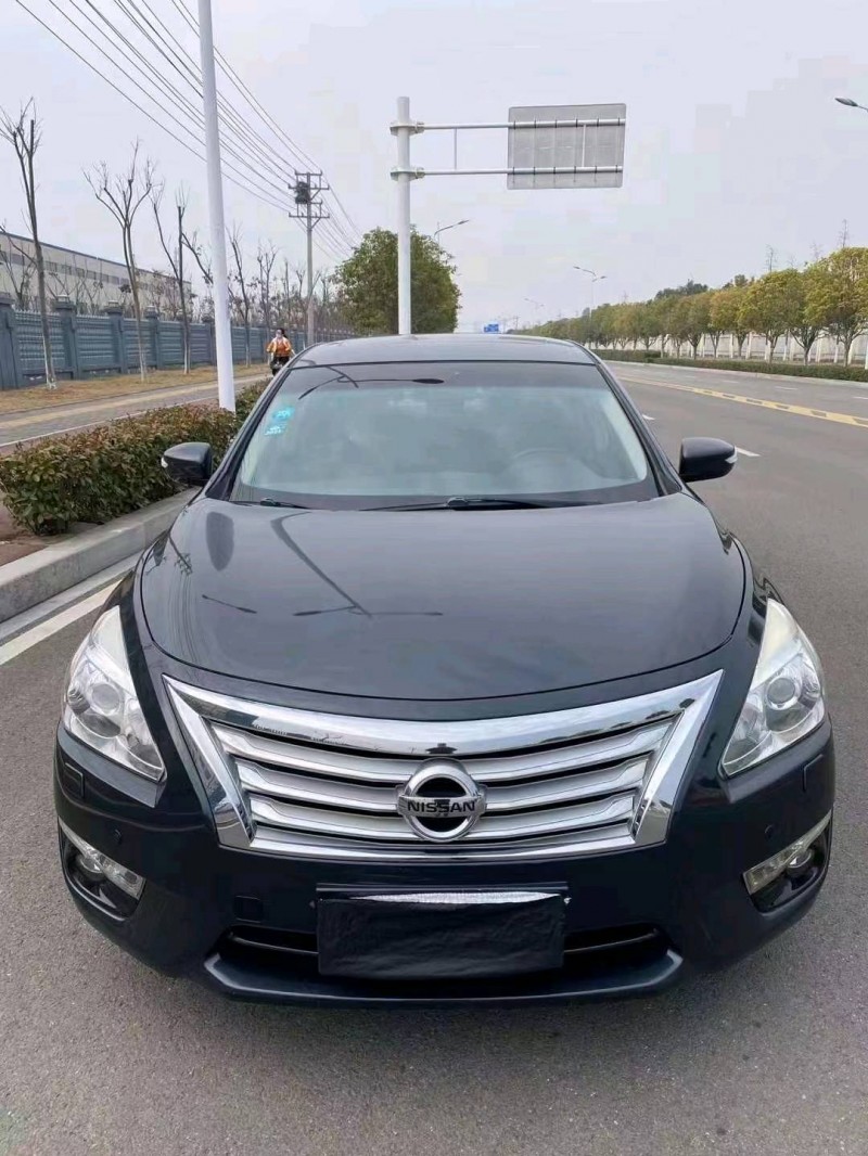 鄂州14年日產天籟1