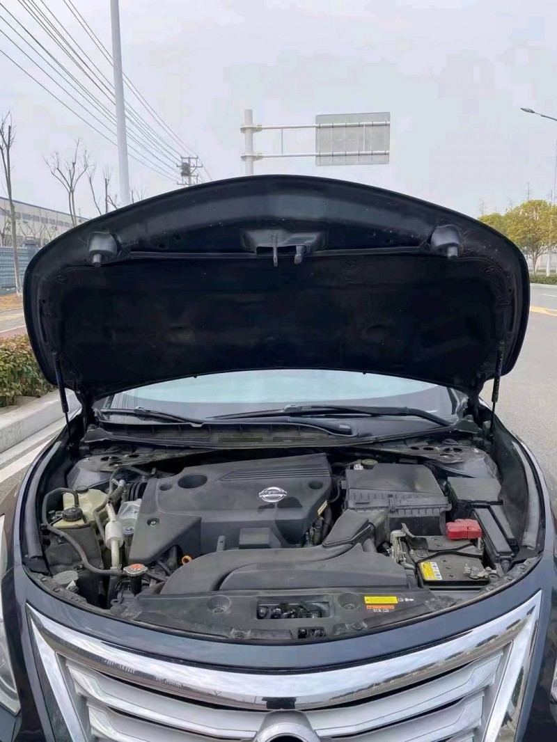 鄂州14年日產天籟9
