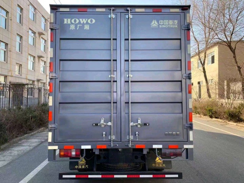 煙臺22年卡車系列重汽豪沃5