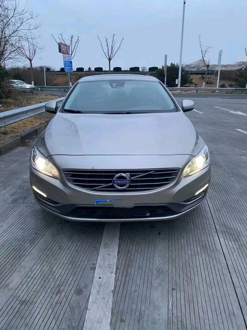 濰坊16年沃爾沃S60L1