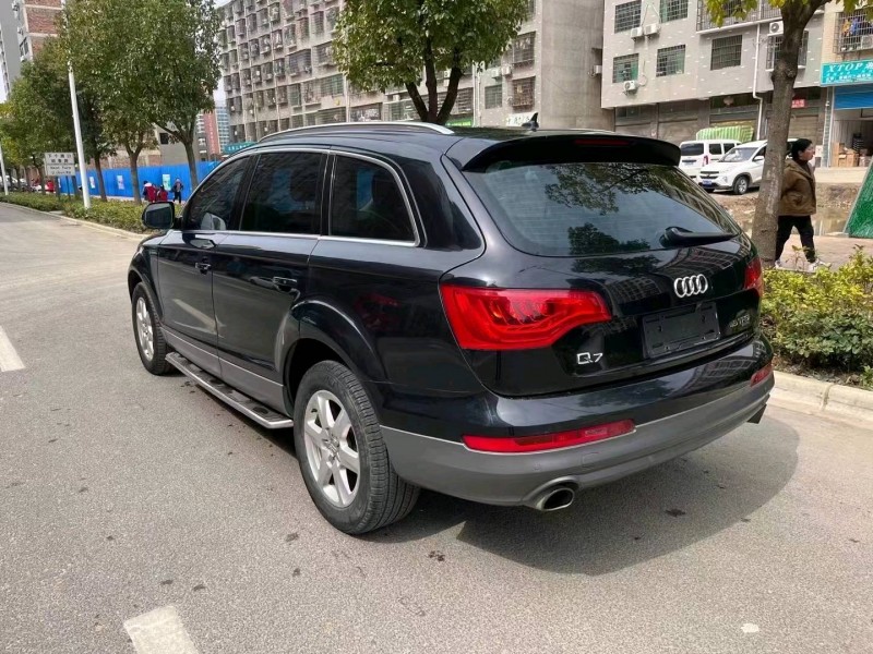 岳陽13年奧迪Q74