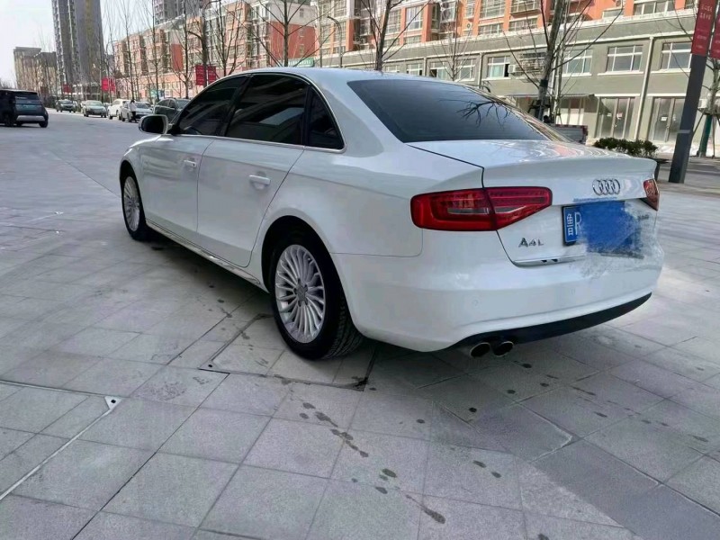 煙臺14年奧迪A4L8