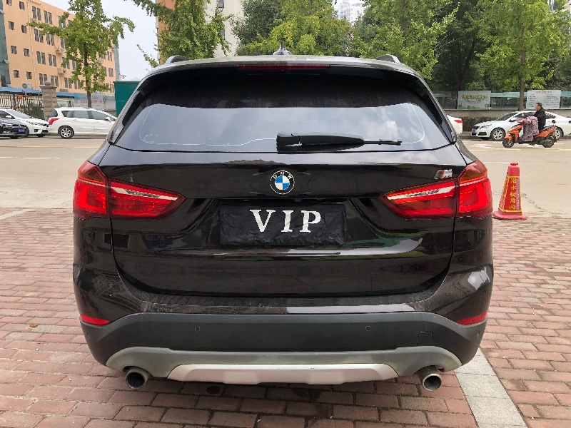 北京17年宝马X12