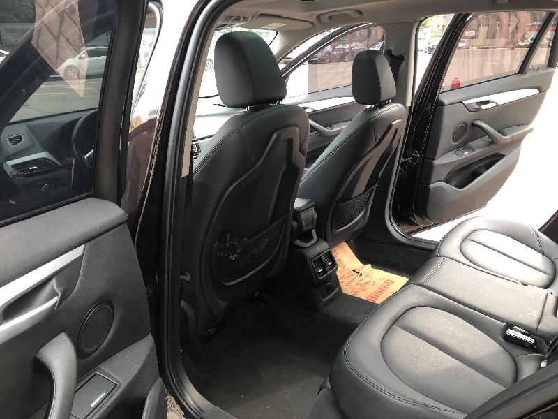 北京17年宝马X14