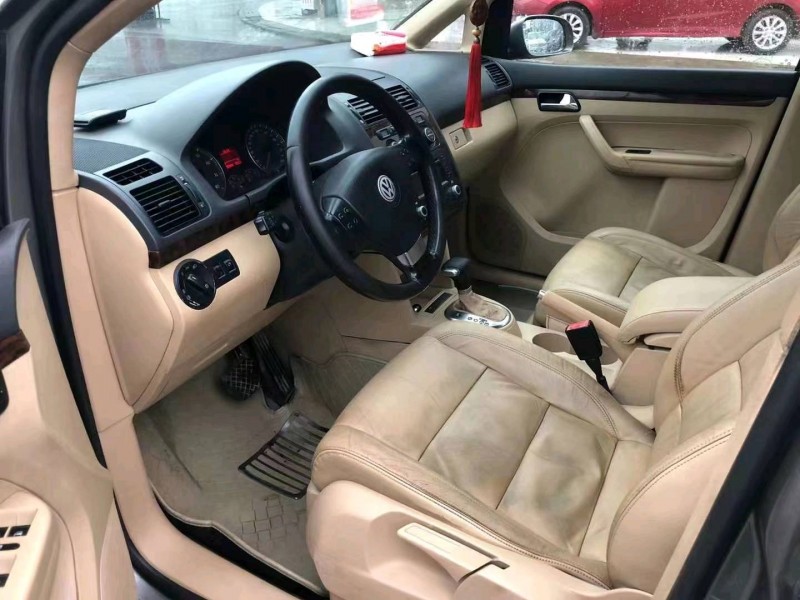 北京10年大众途安7